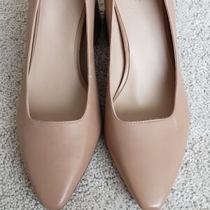 NATURALIZER Taupe Made In Brazil Leather Licia Pumps.